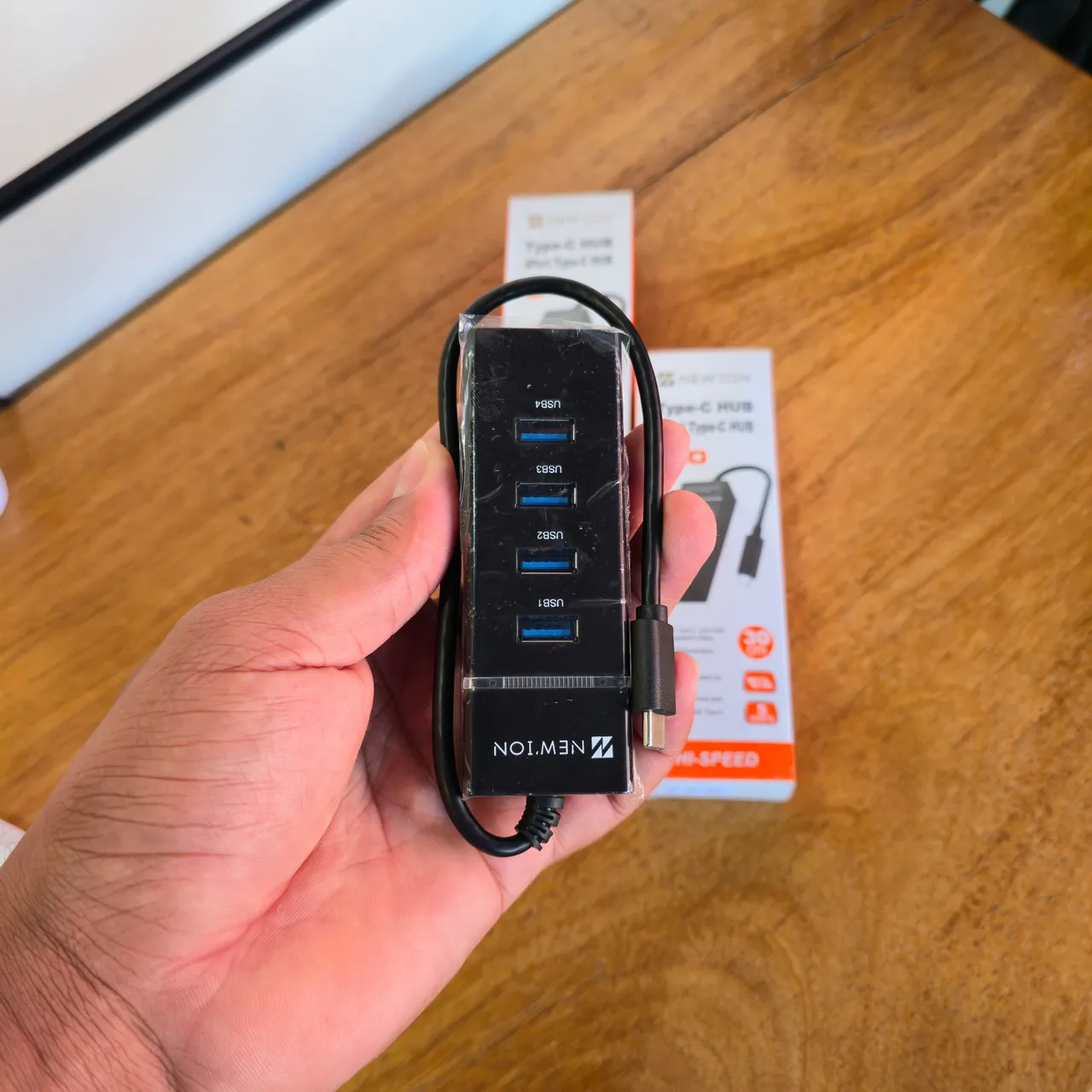 Hub USB-C 4 Portas NEWTON