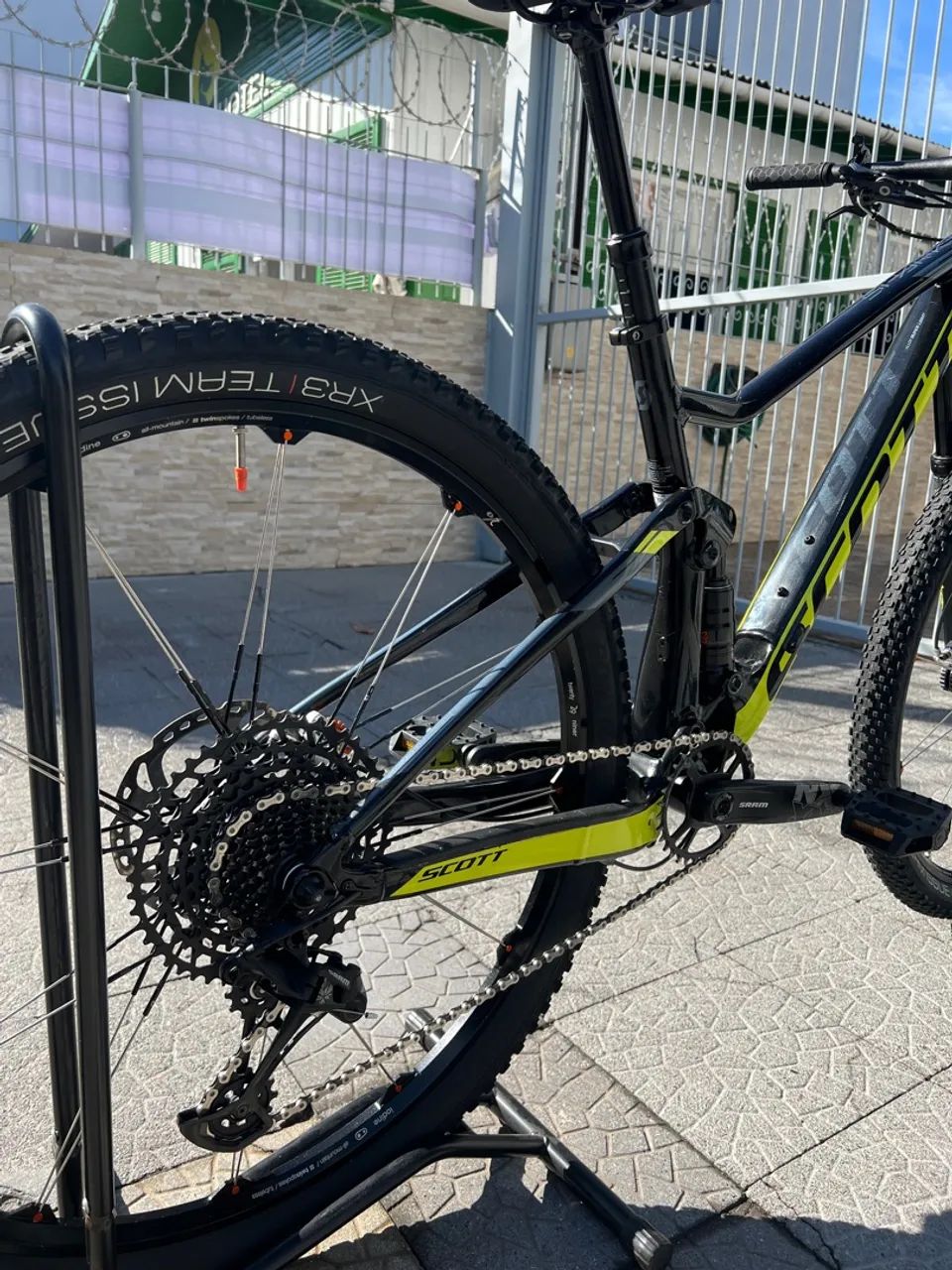 Bicicleta Scott Spark 970 - Aro 29 - Suspensão Fox - Foto 3