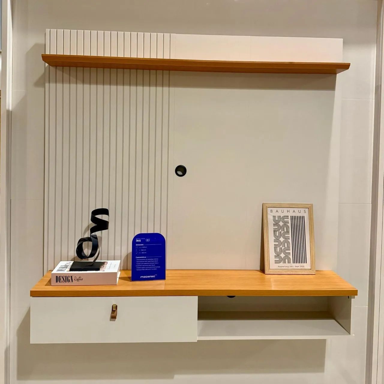 Painel para TV até 55 Polegadas Iris  Cinamomo/Off White