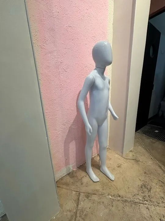 Manequim menino 1,35m