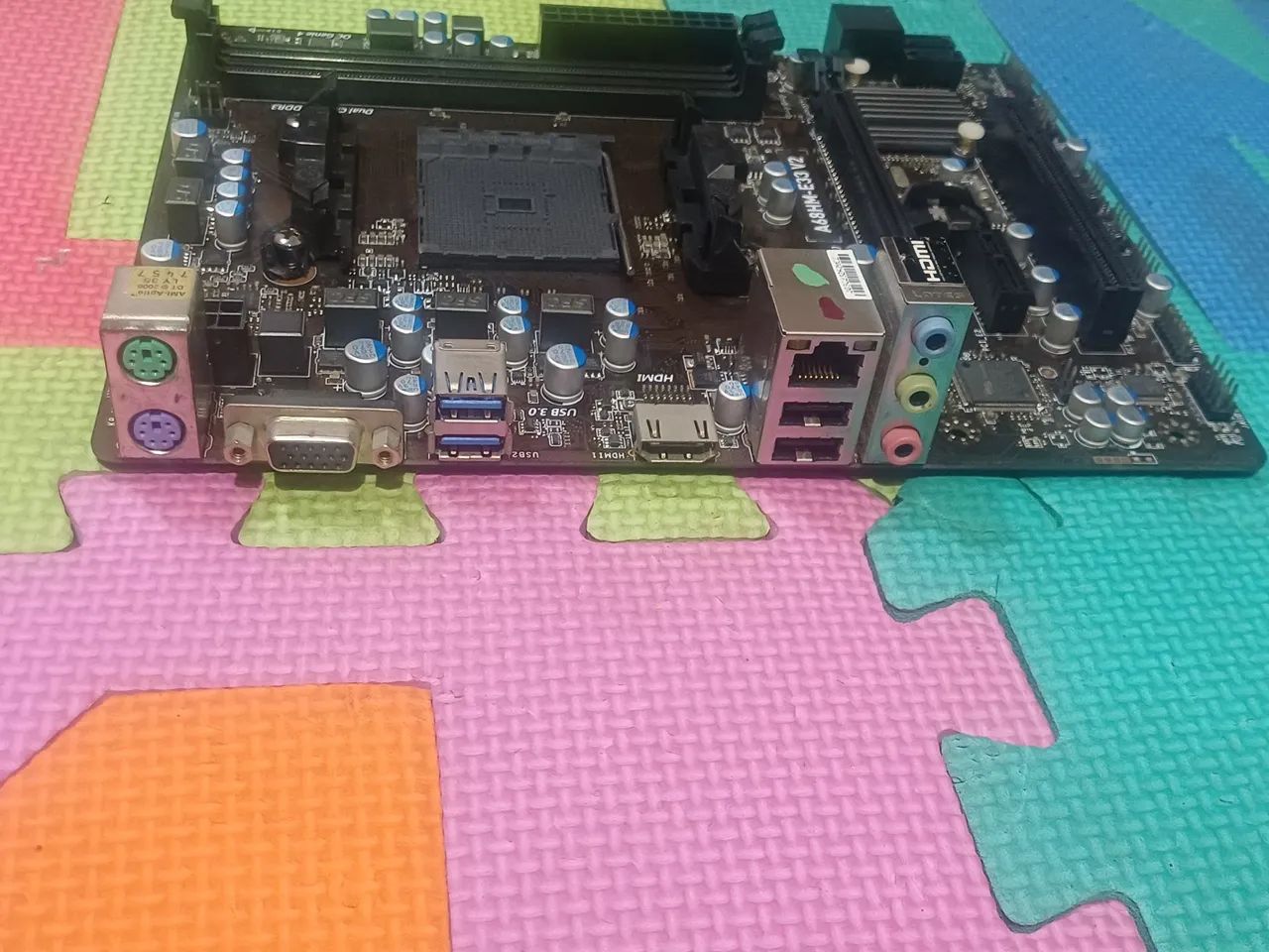 Placa mae A68HM-E33 V2, ddr3,soquet FM2b
