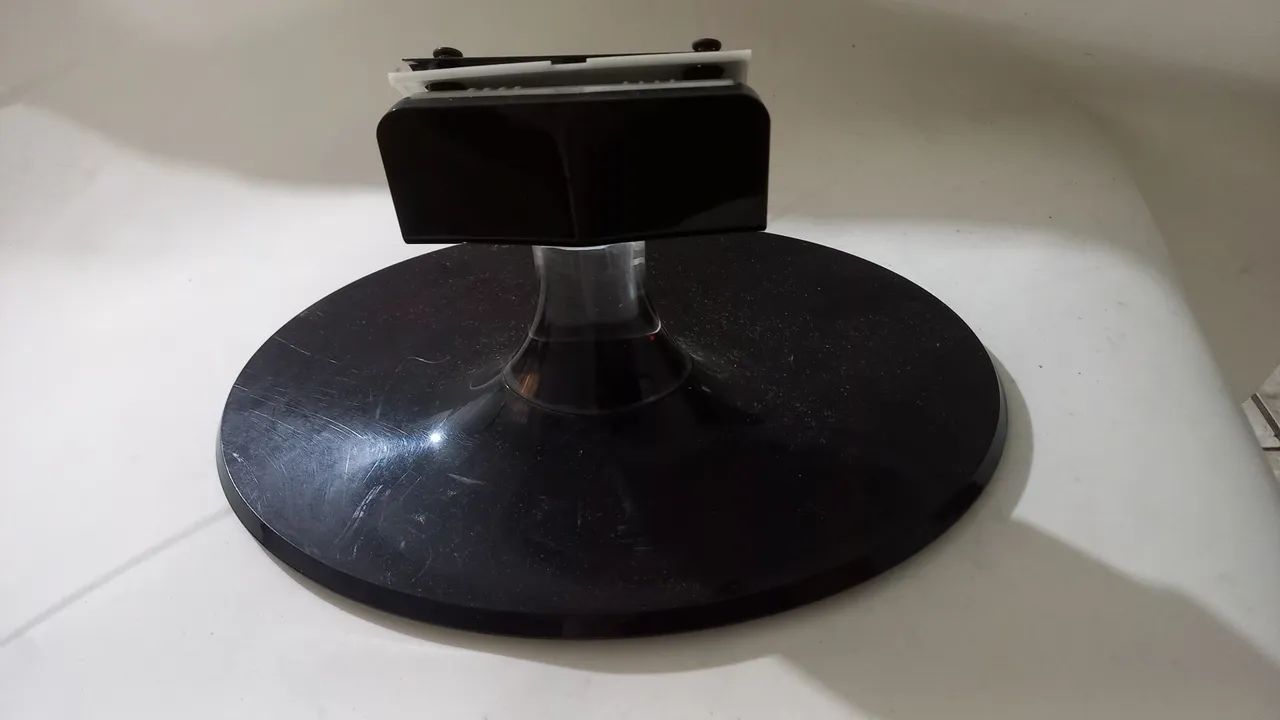 Base da tv samsung LT24B350-LB - Foto 3