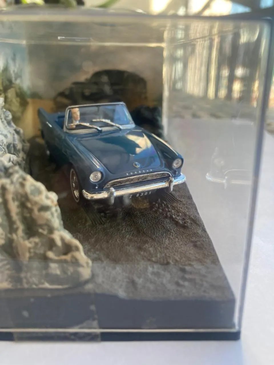 Miniatura Sunbeam Alpine James Bond 007 1:43 Ed.17