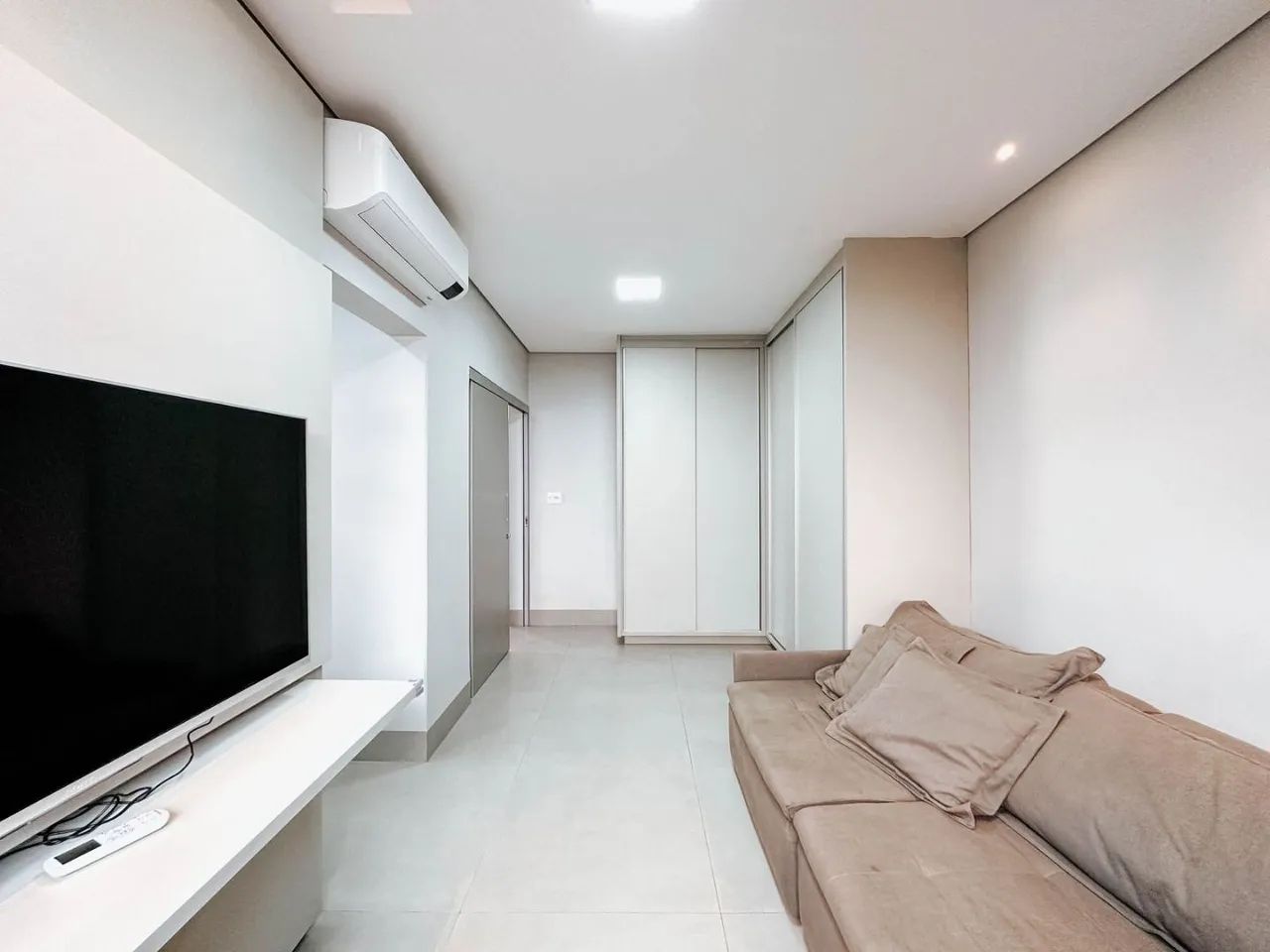 Casa no Condomínio Paradiso Ecológico com 4 suítes piscina área gourmet cozinha ampla - Foto 4