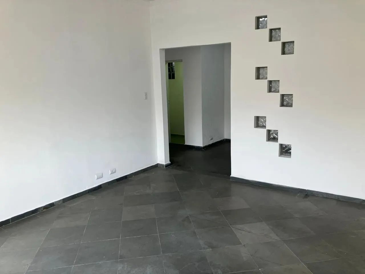 LOCAÇÃO CONJ. DE 4 SALAS ,2 BAN E 1 COZINHA COMERCIAL NO JD.SAO PAULO-ZN - Foto 4