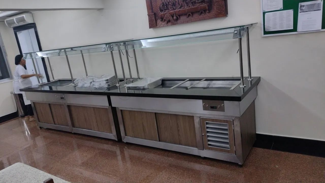 Bancada Refrigerada com Vitrine - Foto 4