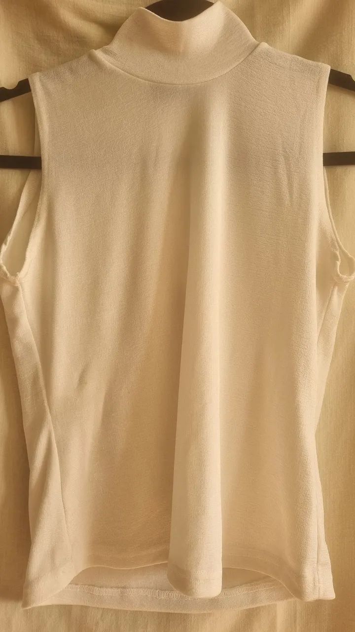 Blusa branca de malha fria P - Foto 2