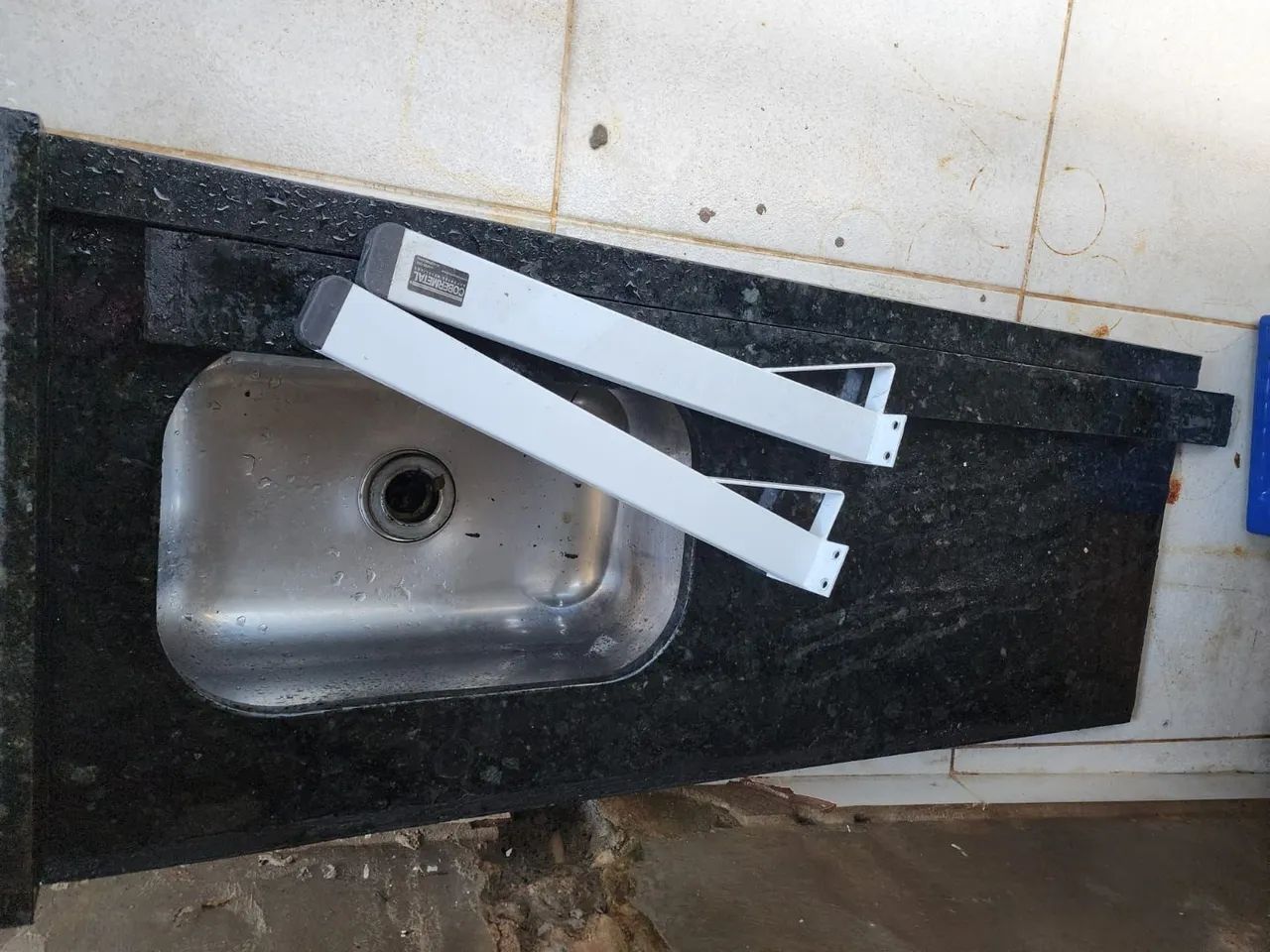 Pia de cozinha64169228005890120