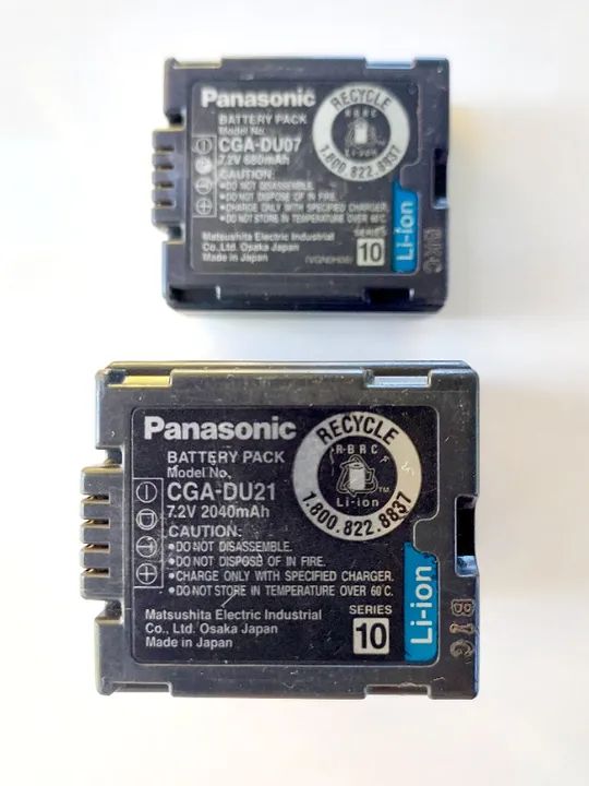 Bateria Panasonic Li-ion CGA-DU21, Original da Filmadora Panasonic e p/Iluminador de Led - Foto 3