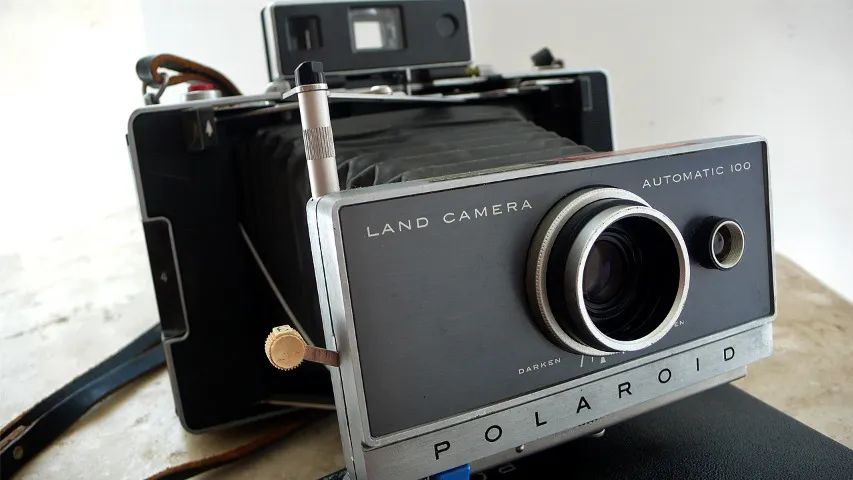Polaroid Land Camera Automatic 100 [de fole] - Câmeras e