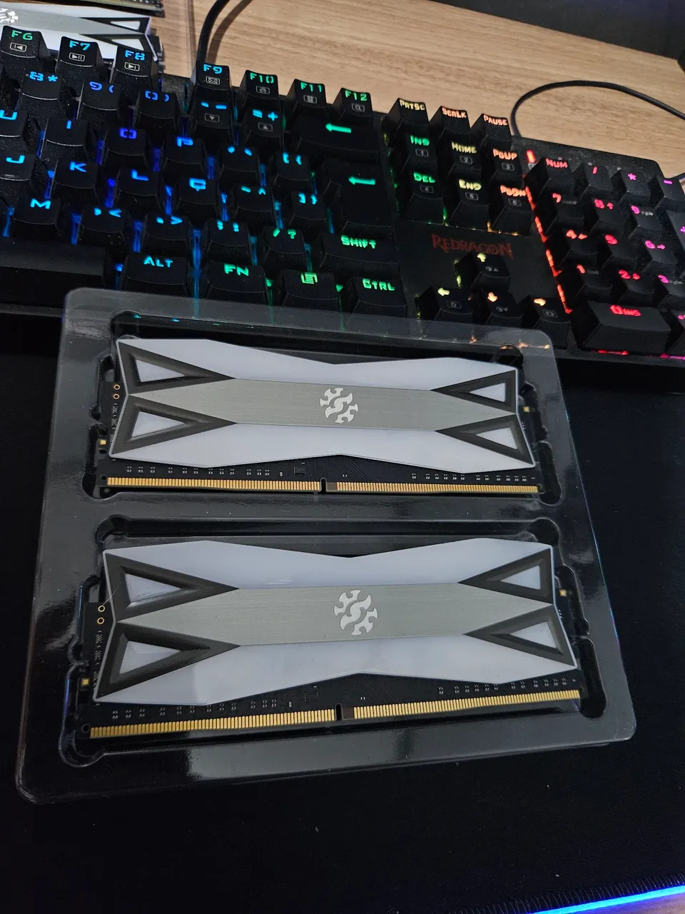 Memória RAM XPG Spectrix D60G 3600MHZ CL18 (2x8)