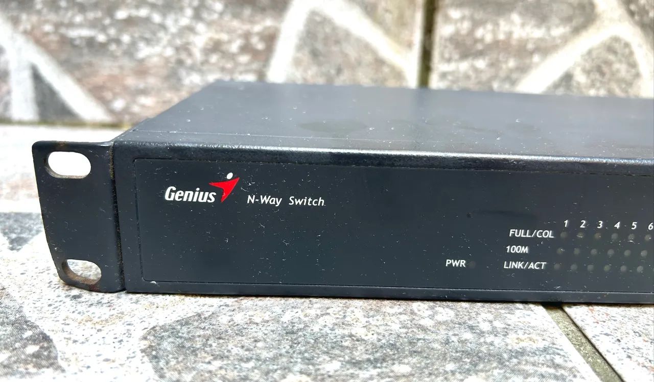 switch de rede Genius N-Way de 16 Portas 