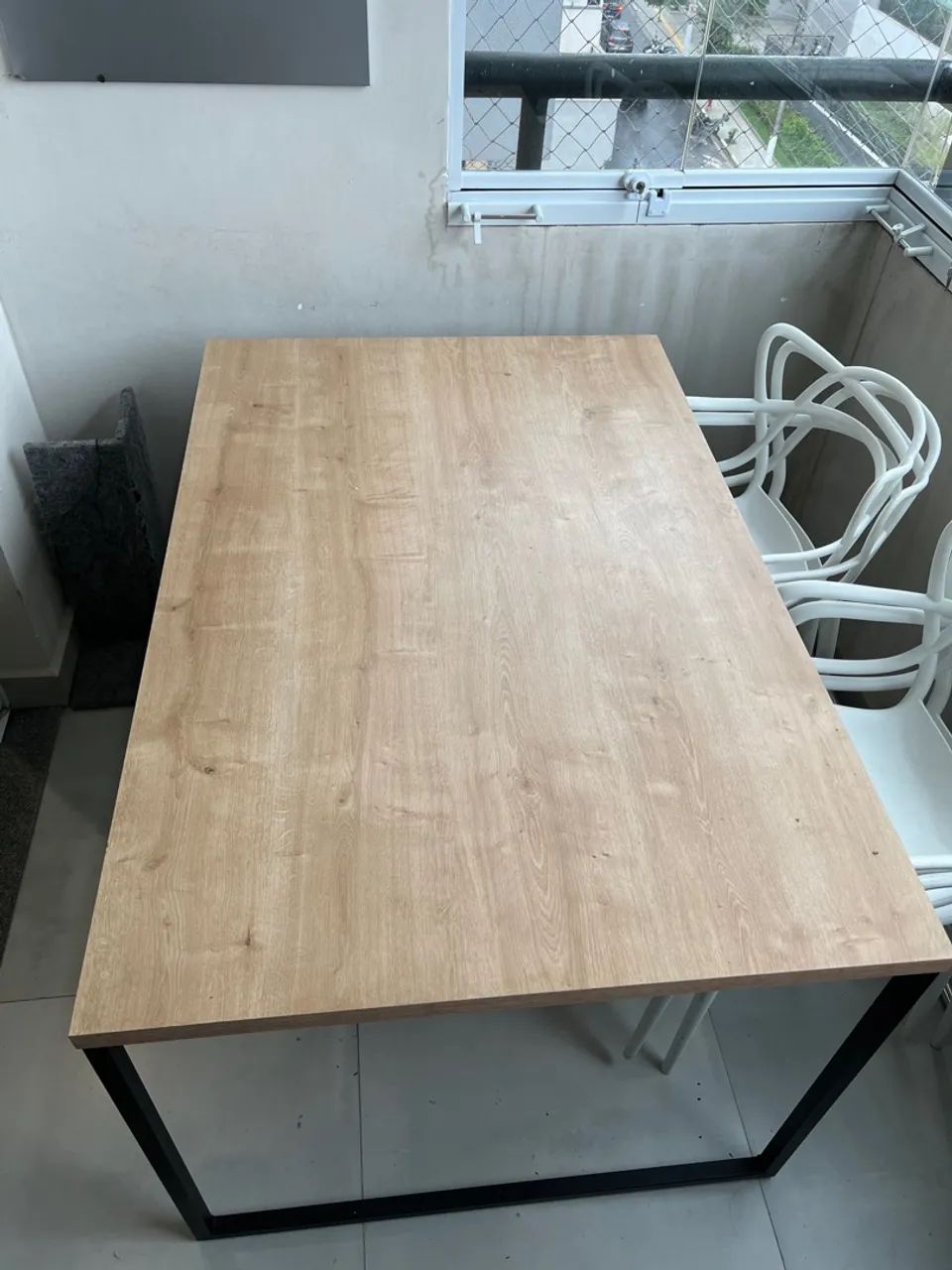 Mesa de Jantar com Tampo de Madeira e Base de Ferro - Foto 2