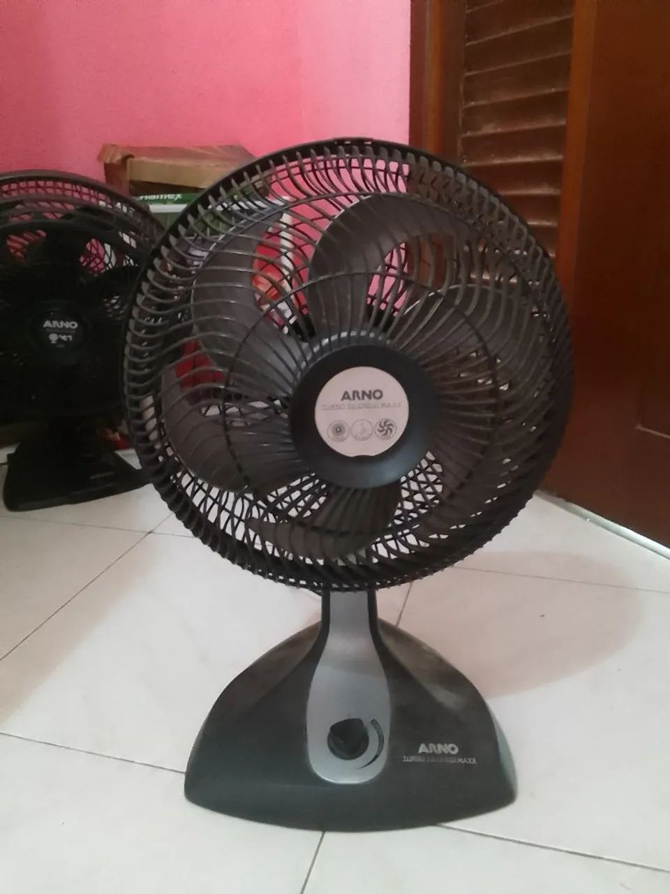 Ventilador pequeno antigo em BOM ESTADO.