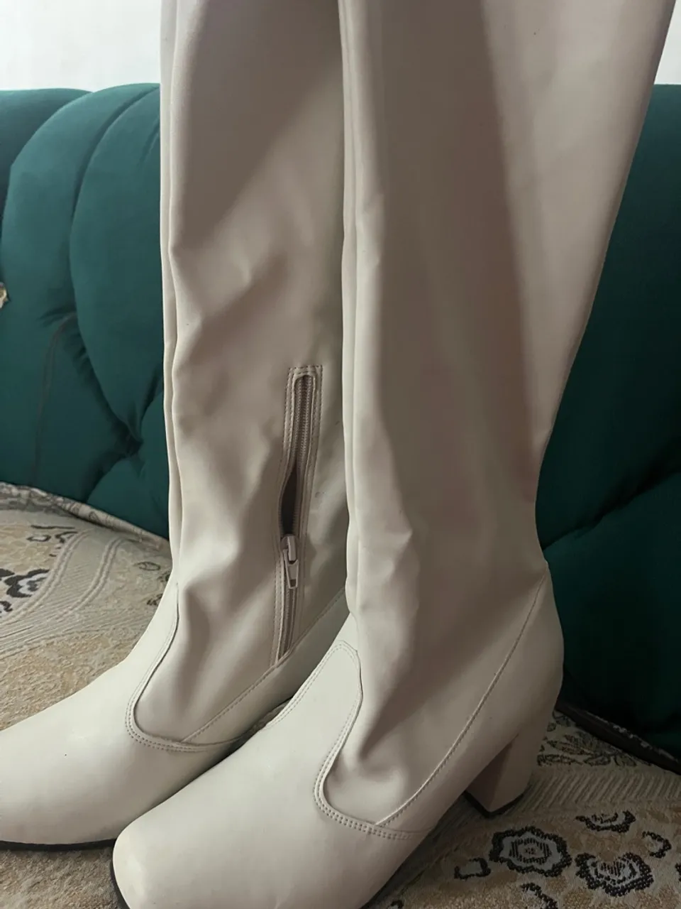Bota cano alto branca