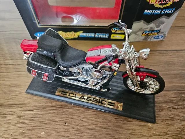 Moto miniatura vermelha 1:13 - Foto 2