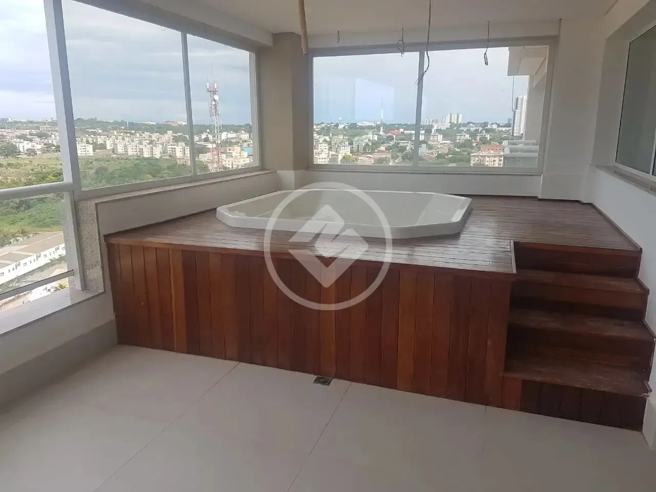 Apartamento 5 suítes, Edifício Forest Hill Residence, bairro Jardim Ubirajara, Cuiabá-MT c