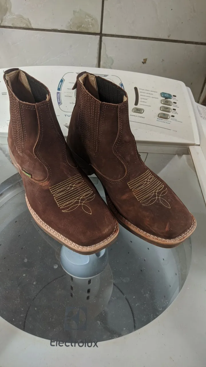 BOTA DE COURO vender hoje