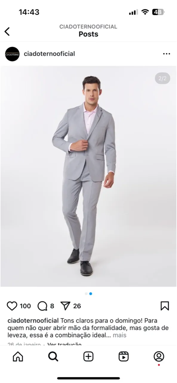 Terno cinza claro elegante para homem