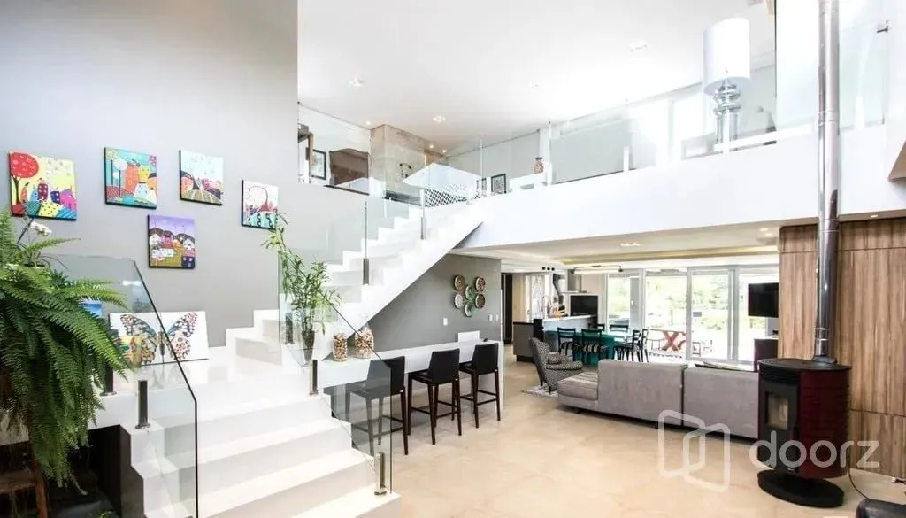Imóvel na Juca Batista com 4 dormitórios e 487m²