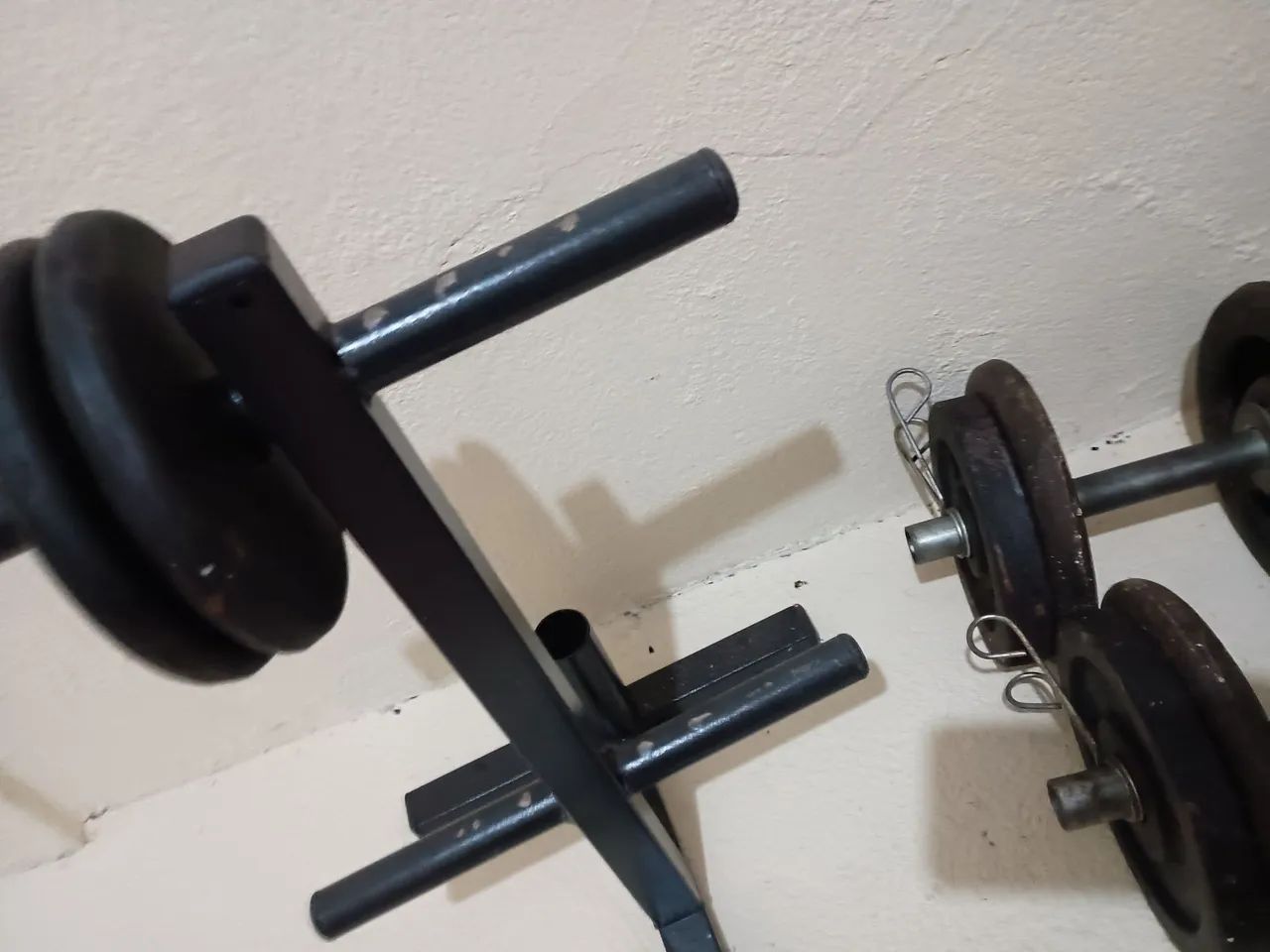 Suporte para Barra e Halteres - Foto 5