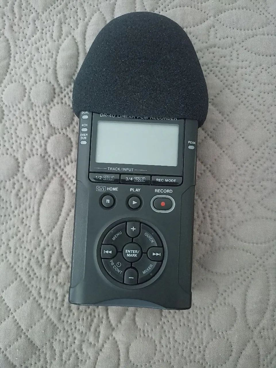 Gravador de Áudio Digital Tascam DR-40