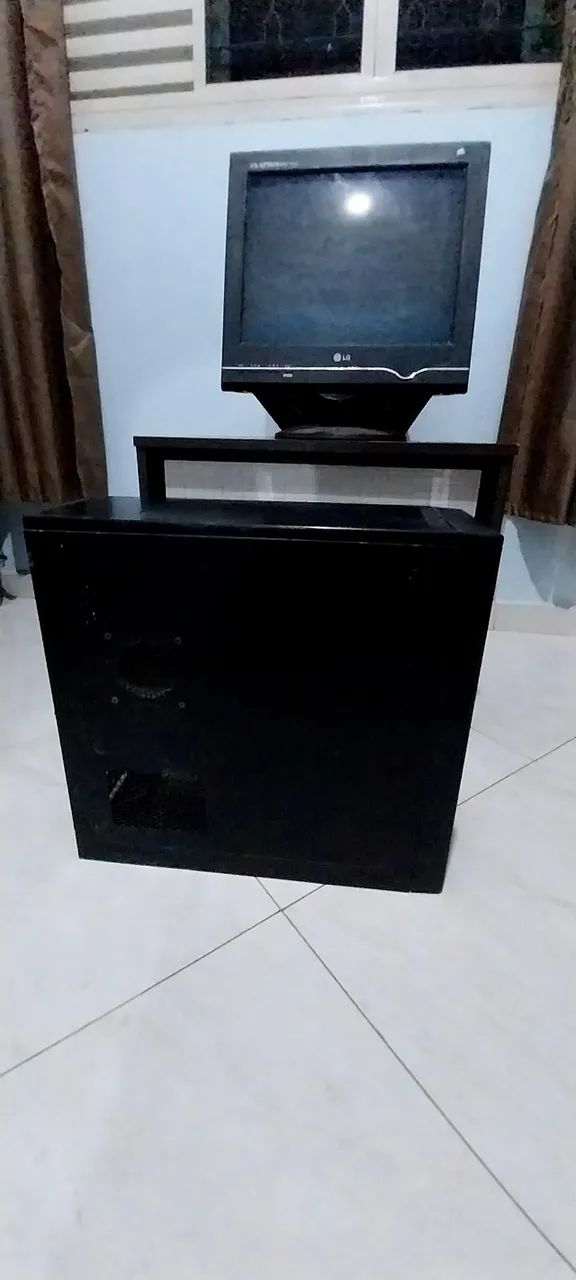 Old LG computer with Flatron ez T730SH monitor64318044124547121