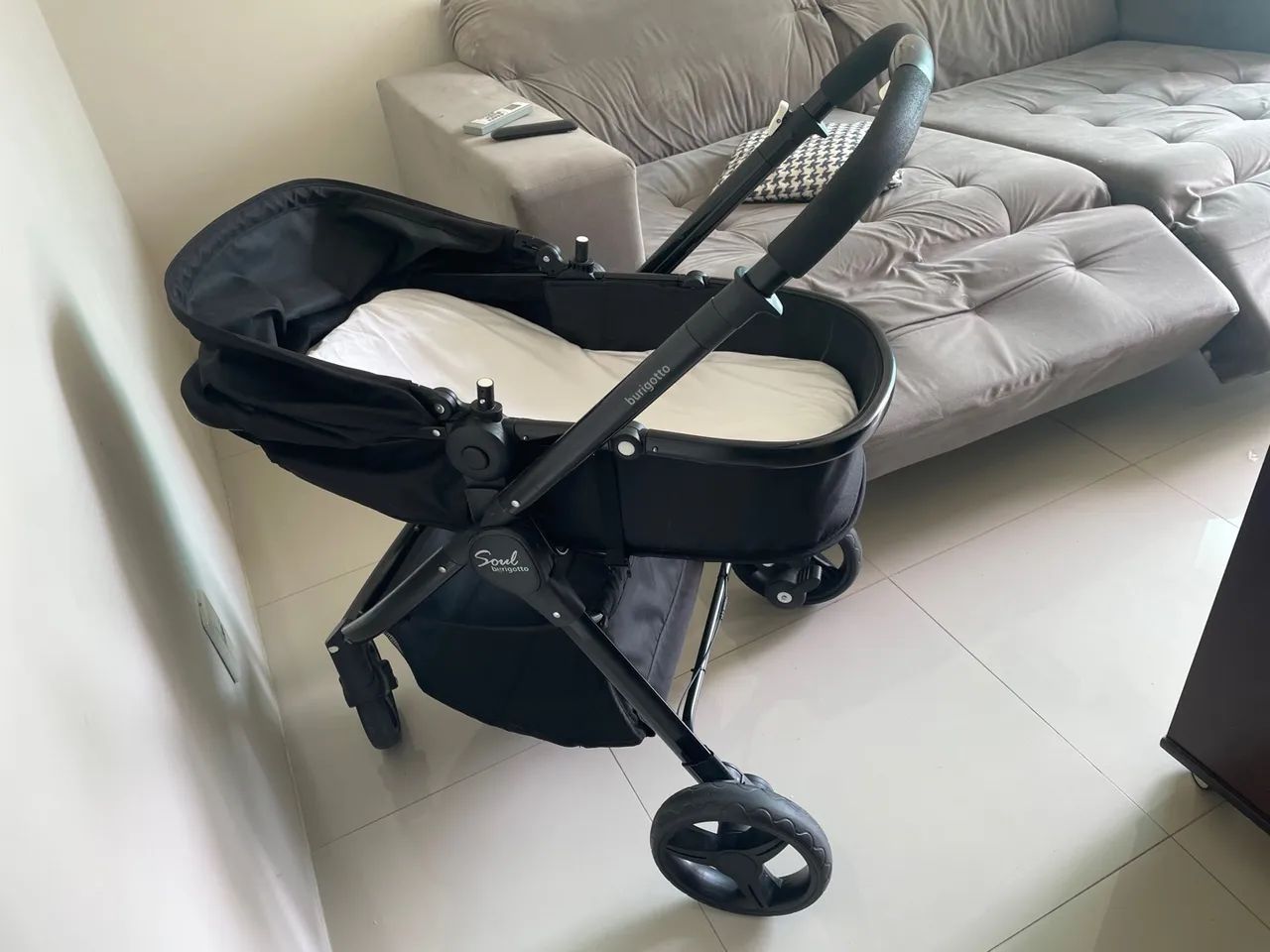 Carrinho burigotto soul com bebê conforto e base - Foto 4