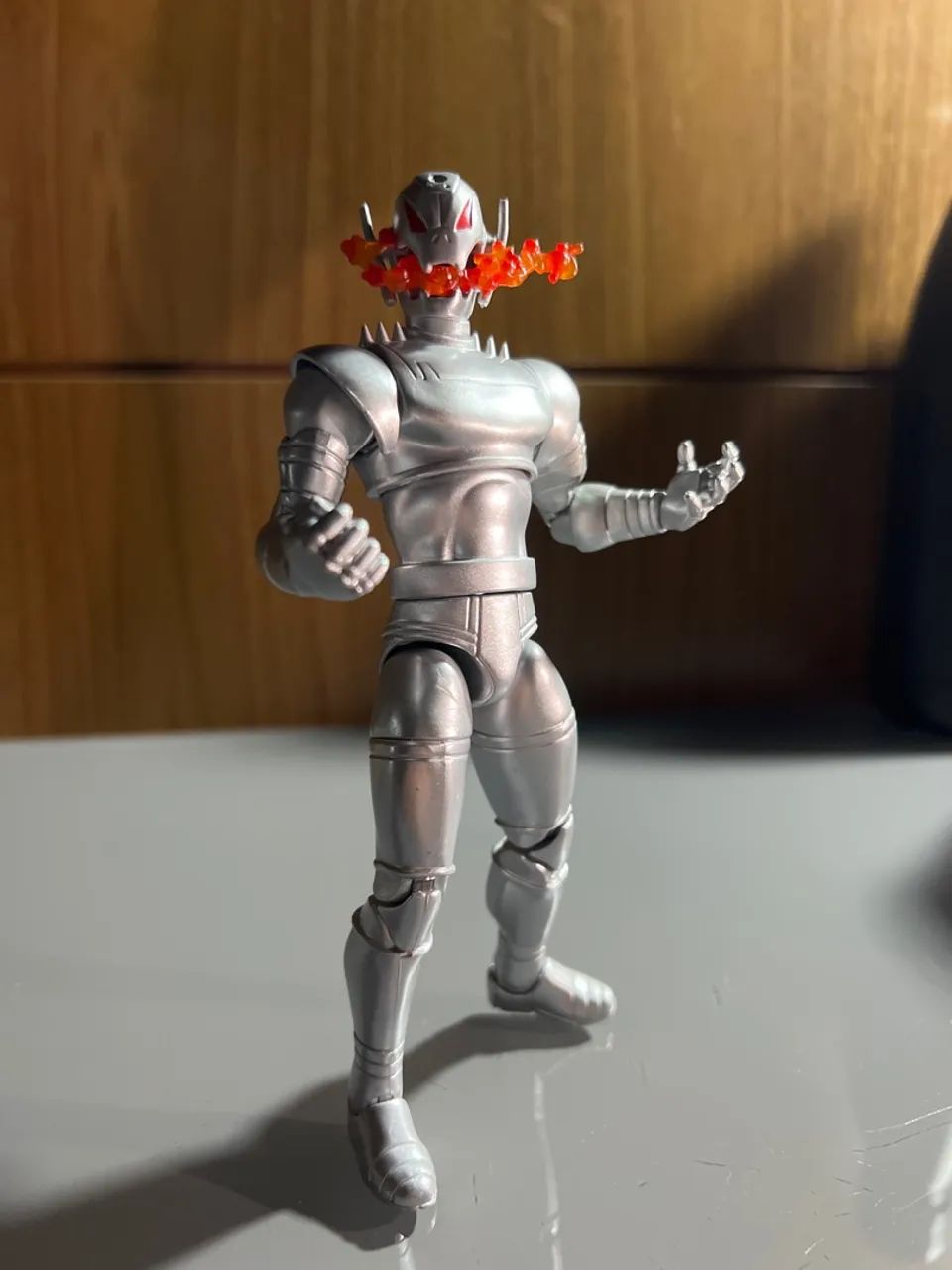 Ultron - Figura de Ação. Marvel legends - Foto 3