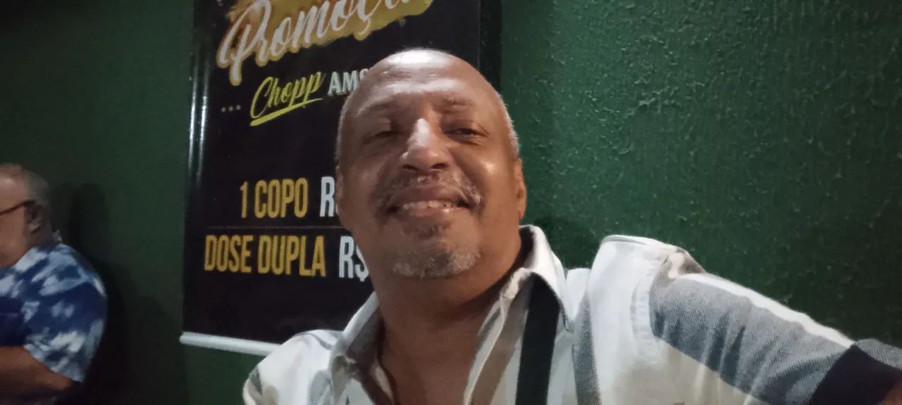 Motorista com carro  - Foto 2