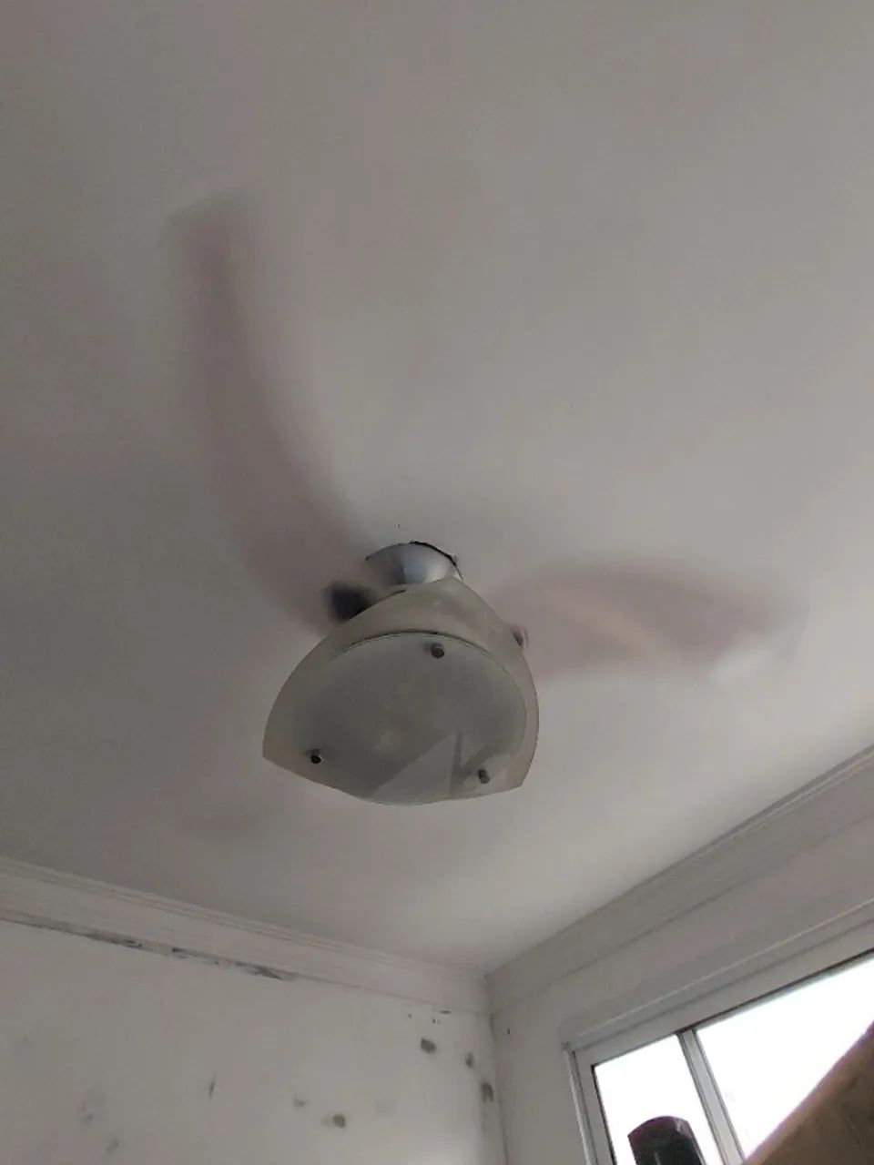 VENTILADOR DE TETO PARA SALA. - Foto 3