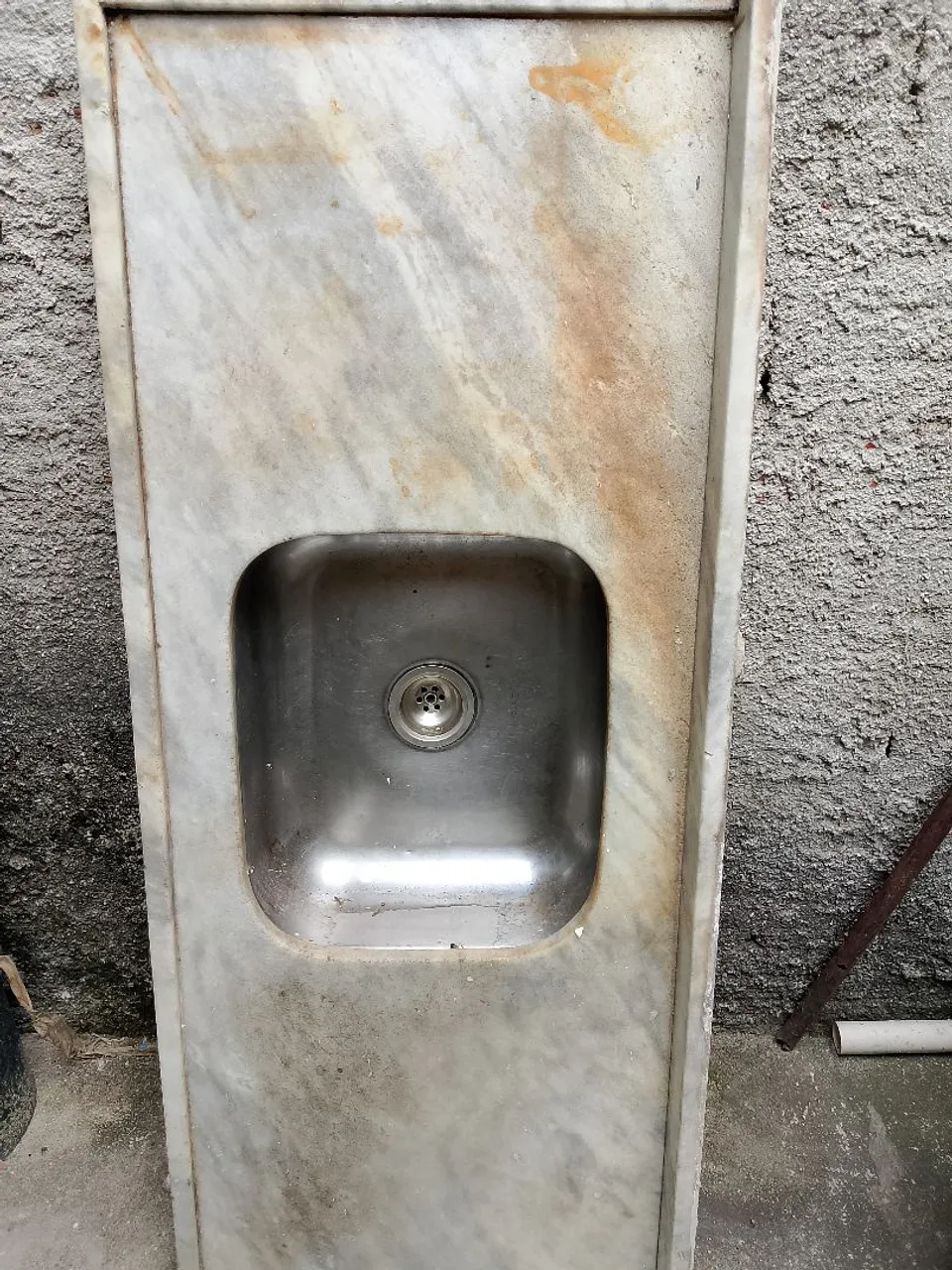 Vendo pia de mármore semi nova