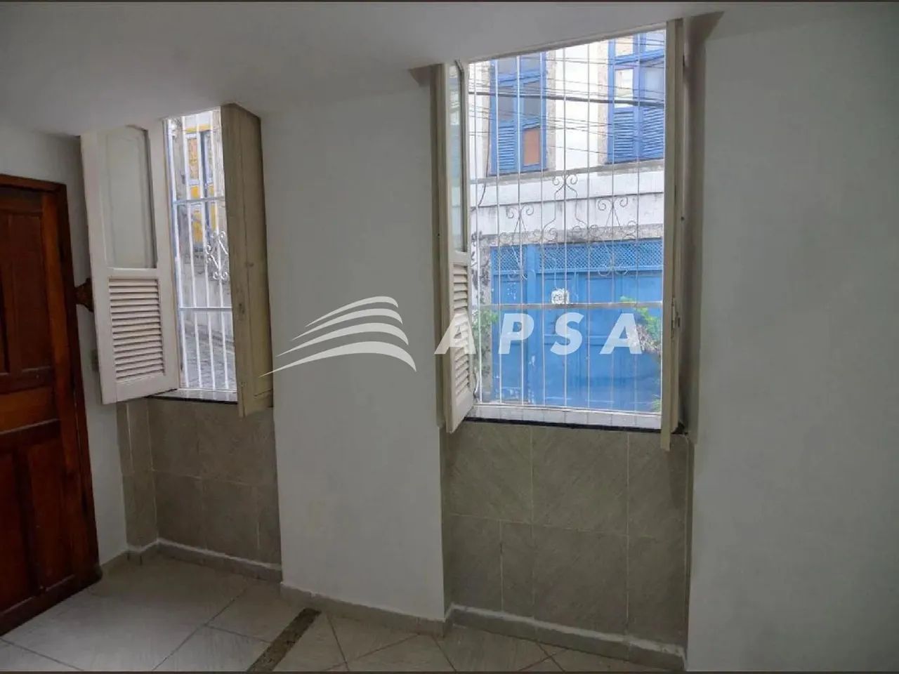 NO CORAÇÃO PULSANTE DO RIO DE JANEIRO, ESSA CASA RECÉM-REFORMADA NO CENTRO É UMA OPORTUNID - Foto 4