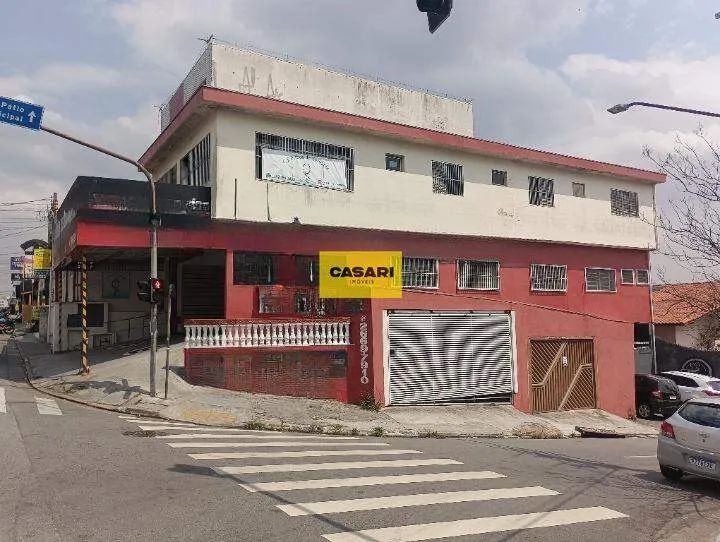 Prédio Comercial à Venda com Salões Alugados  São Bernardo.
