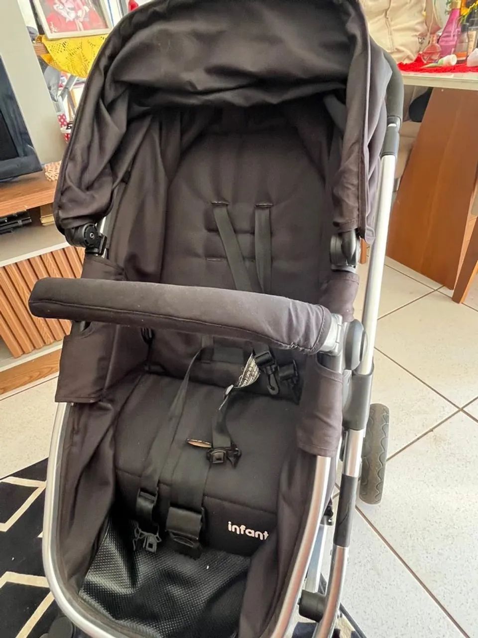 Carrinho de Bebê Infant - Preto