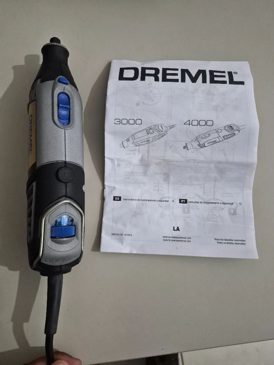 Lixadeira - Micro/Retifica 4000 Dremel + Kit Acessórios com 160 peças Dremel - Foto 2