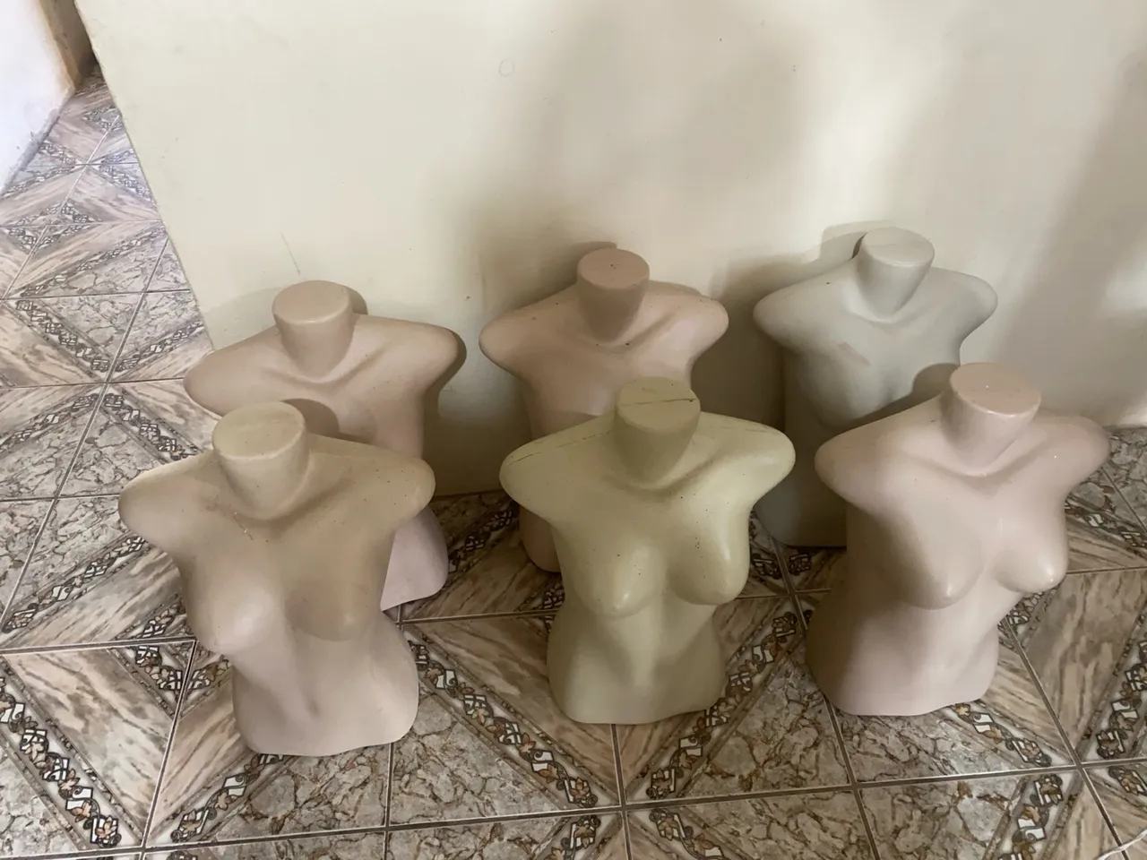 Manequins Femininos para Vitrine - Kit com 6