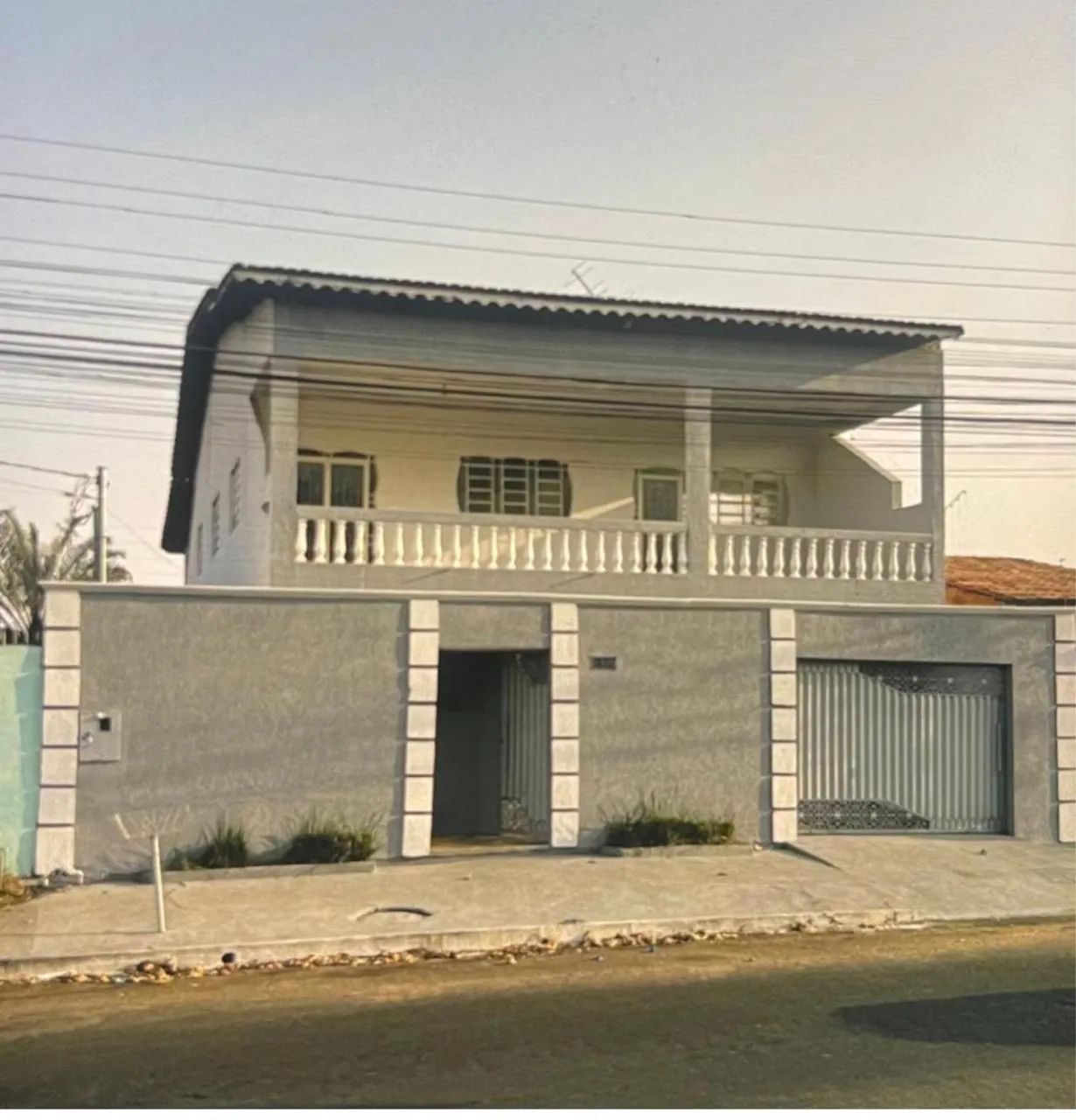 Sobrado com 7 Quartos 300 metros de construção Caldas Novas