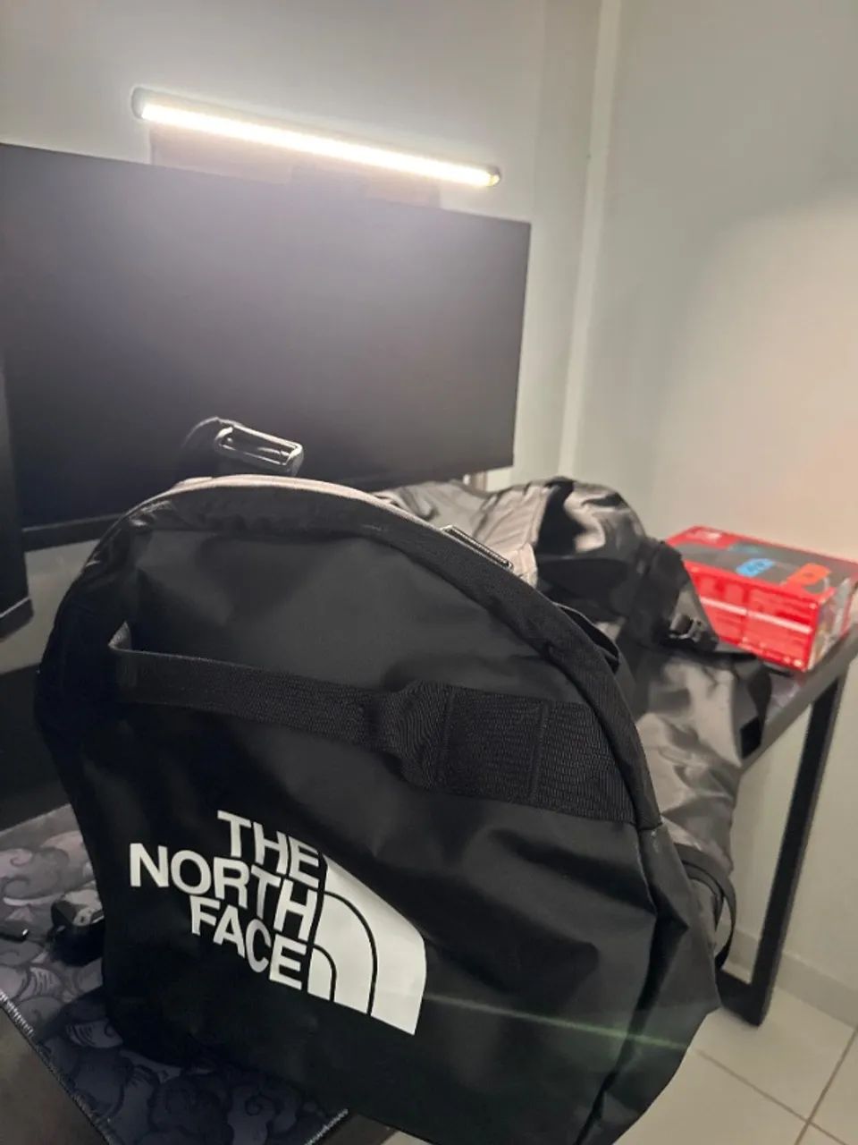 Mochila The North Face Base Camp Duffel L - Usada 1 Vez - Foto 5