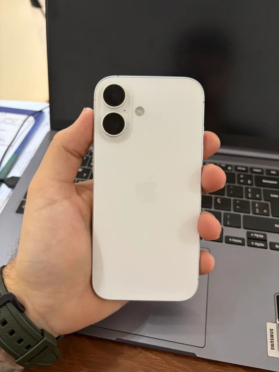 iPhone 16 - Foto 2