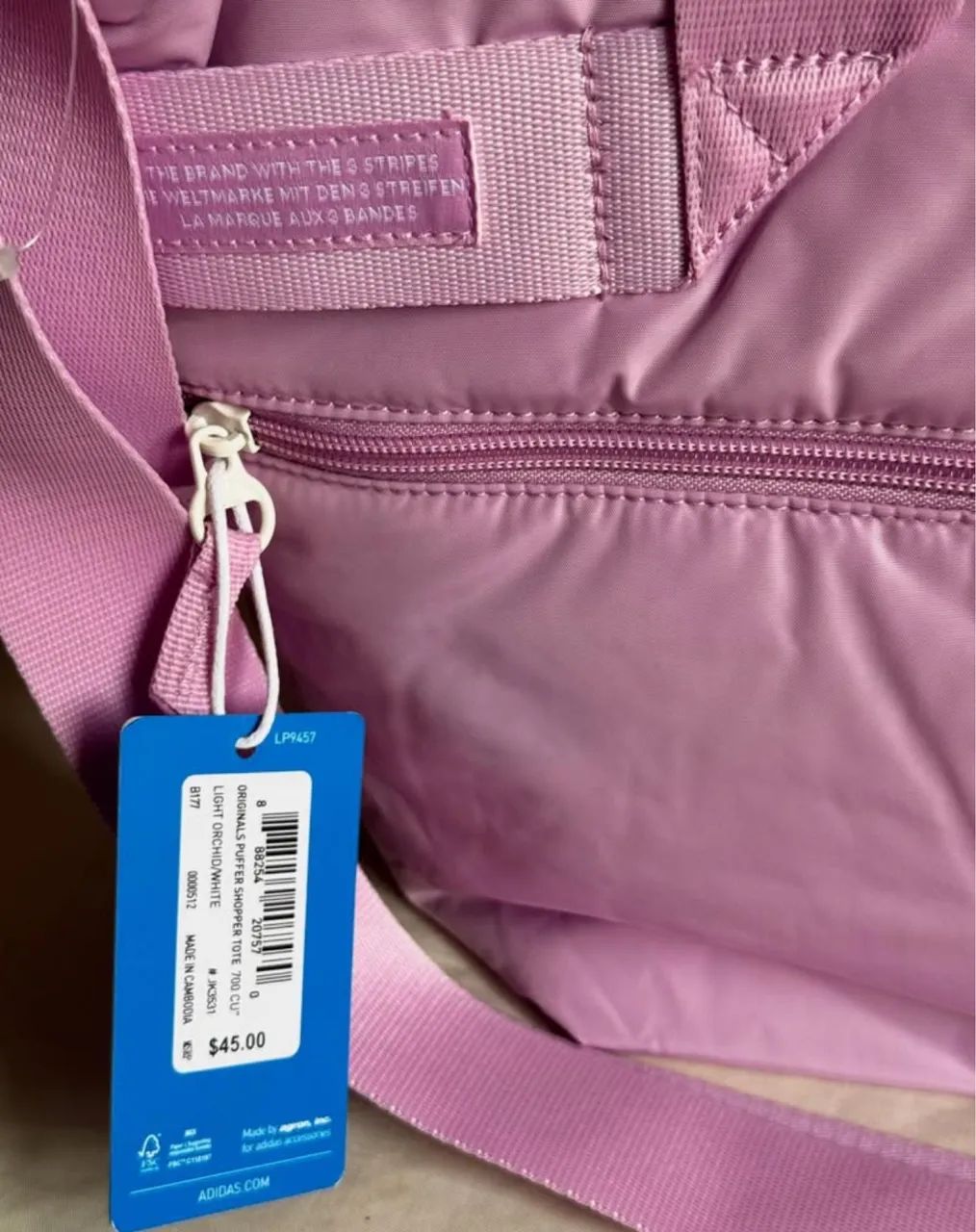 Bolsa Adidas comprada nos Estados Unidos - nova 