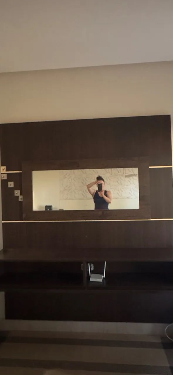 Lindo painel de tv com espelho móvel  - Foto 3