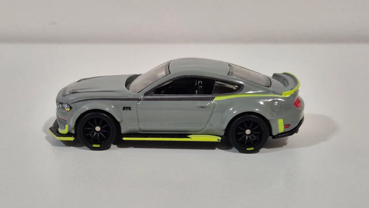 Hot Wheels Premium '18 Ford Mustang RTR Spec 5 - Foto 4