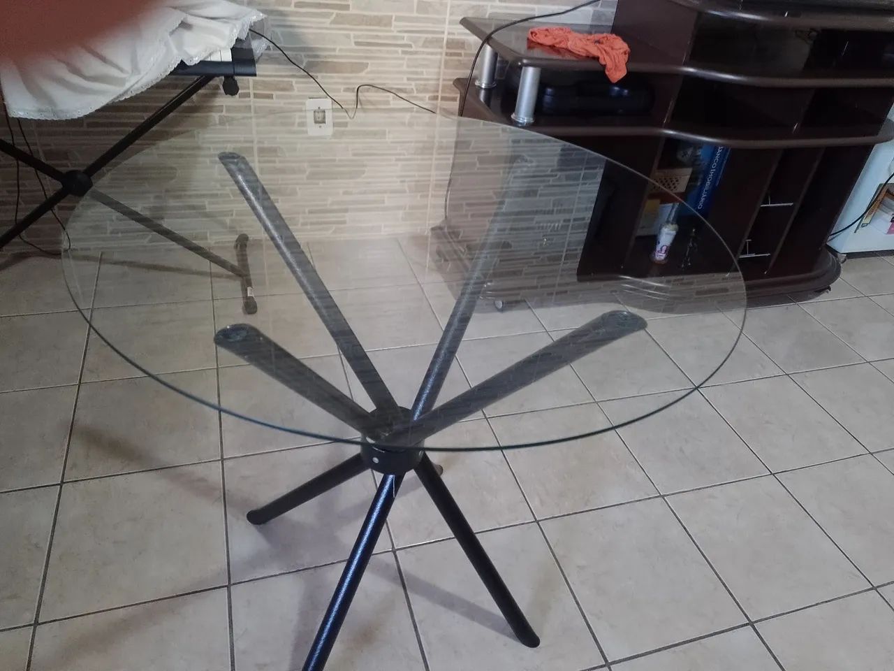 Mesa 80cm de diâmetro sem cadeiras - Foto 2