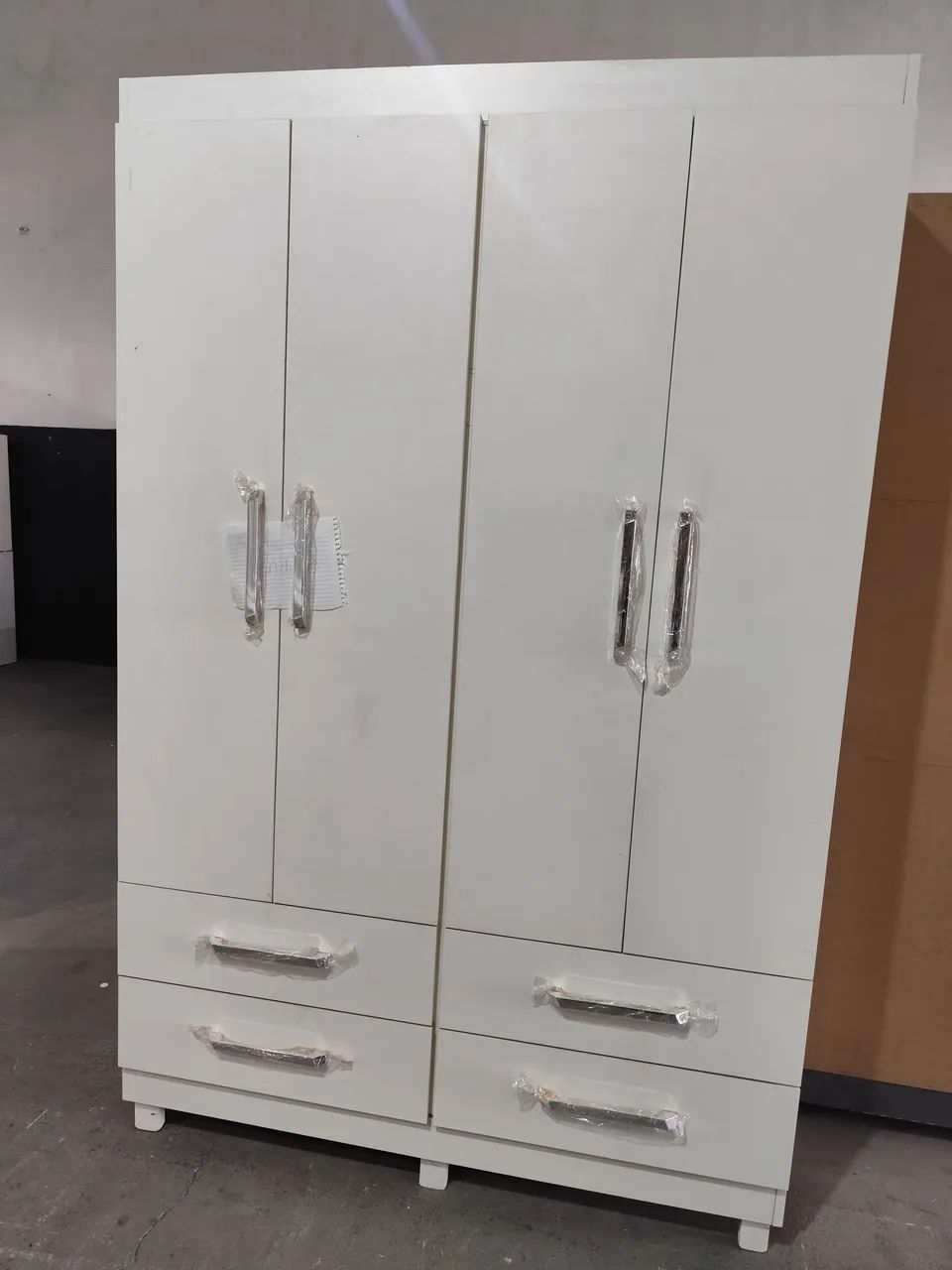 Gurda roupa 2 portas