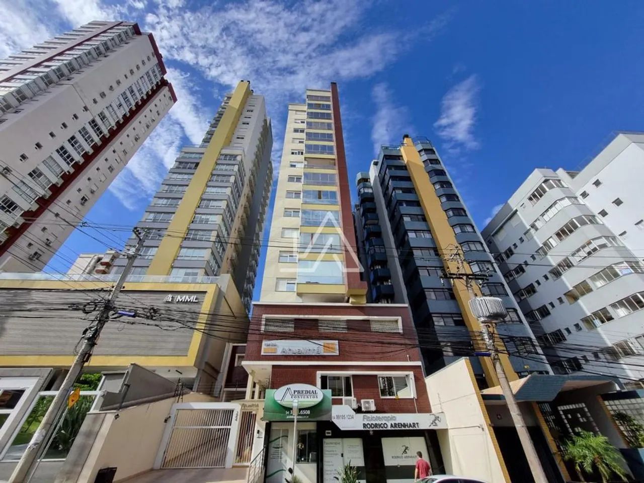 APARTAMENTO 2 QUARTOS SEMI MOBILIADO
