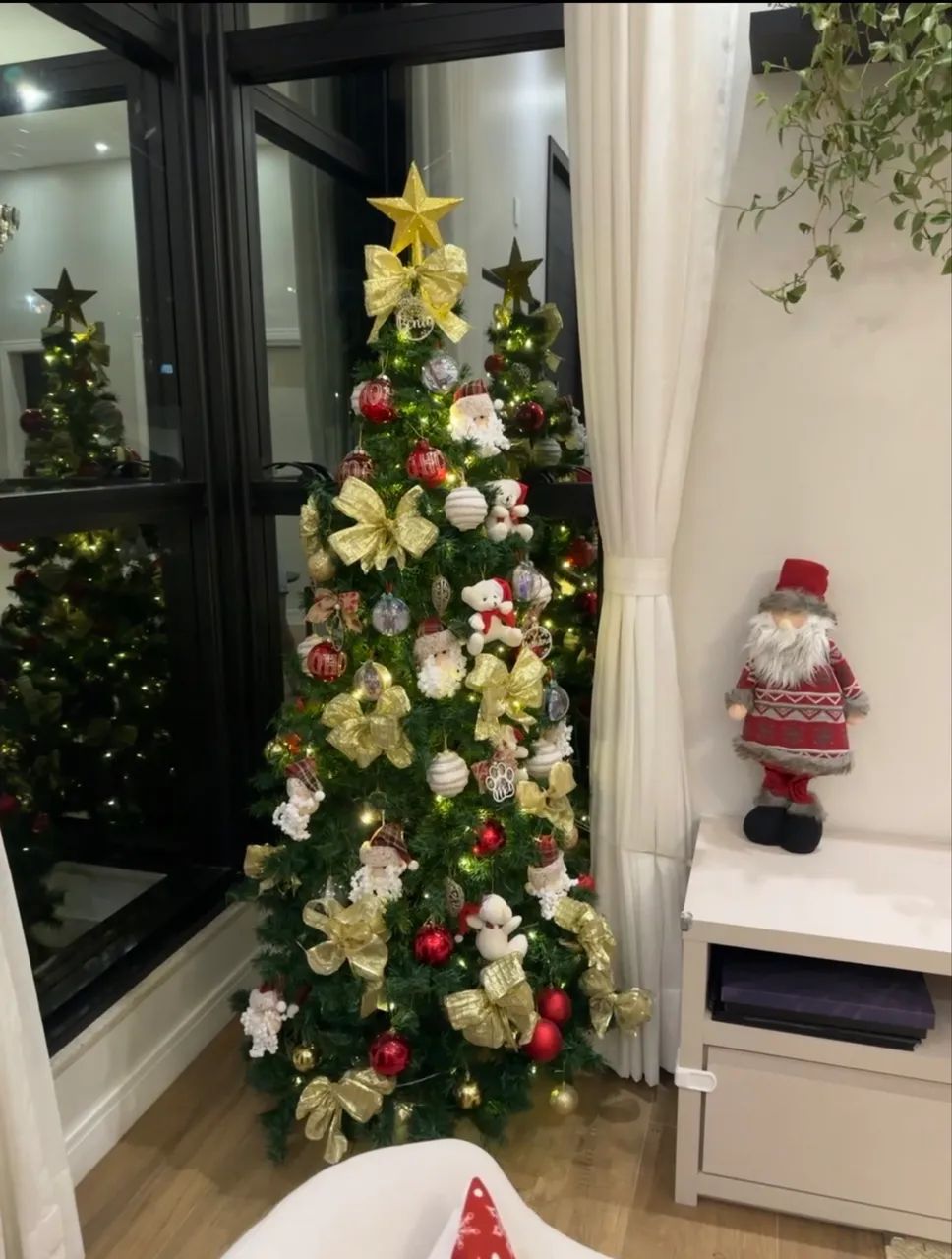 Árvore de Natal 1,80 com enfeites inclusos