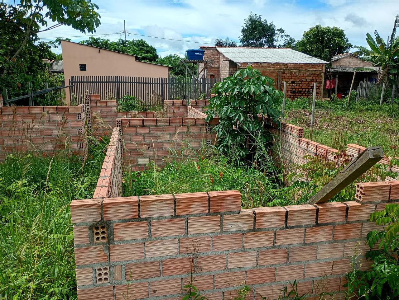 Terreno com início casa - Foto 3