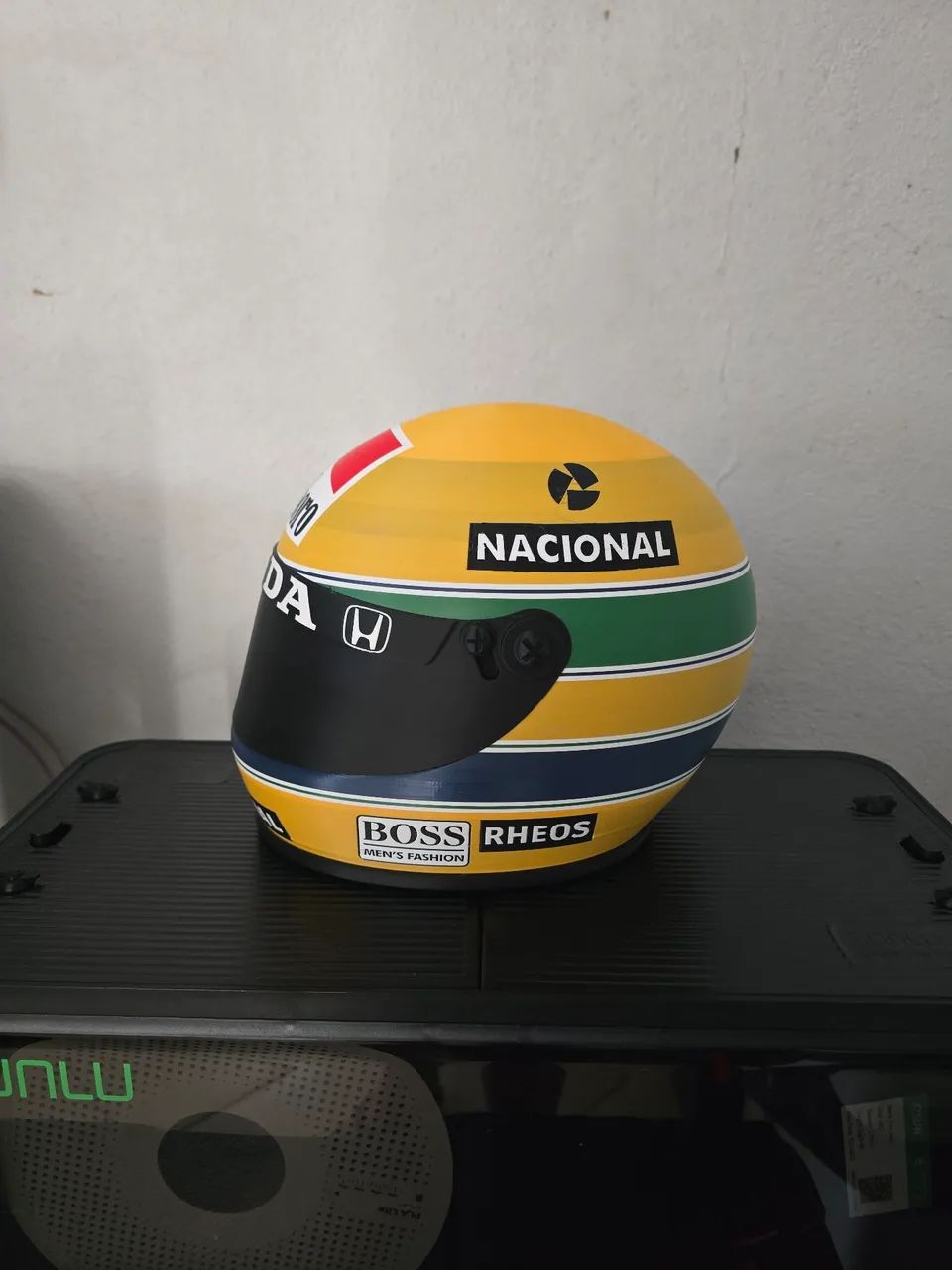 Capacete Ayrton Senna 1/4 escala - Foto 2