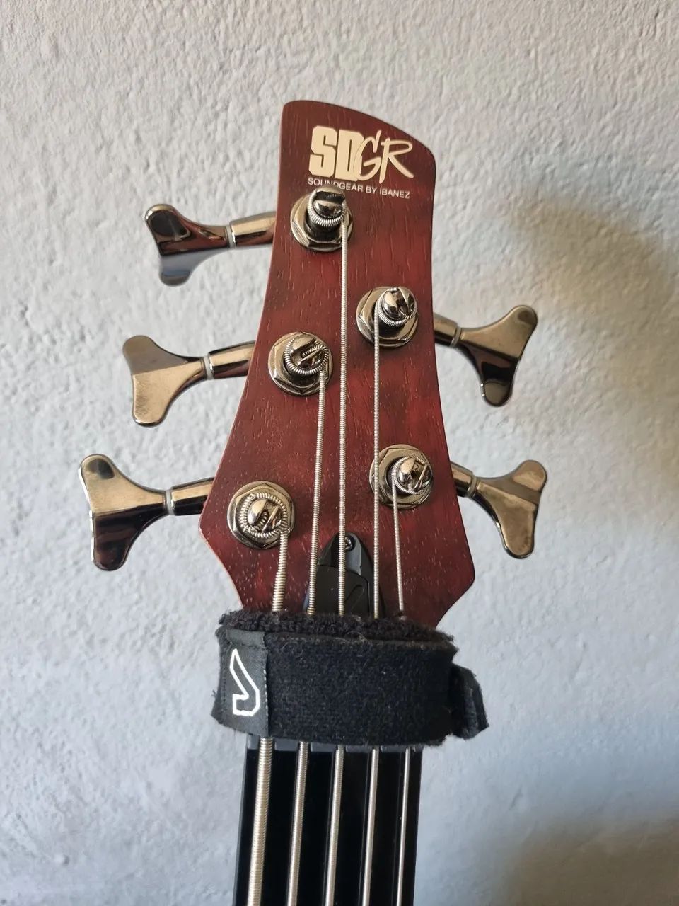 Baixo Ibanez SDGR 5 cordas  - Foto 5